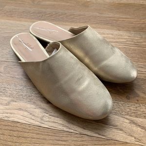 NWOT Gold Brooklyn Backless Mules